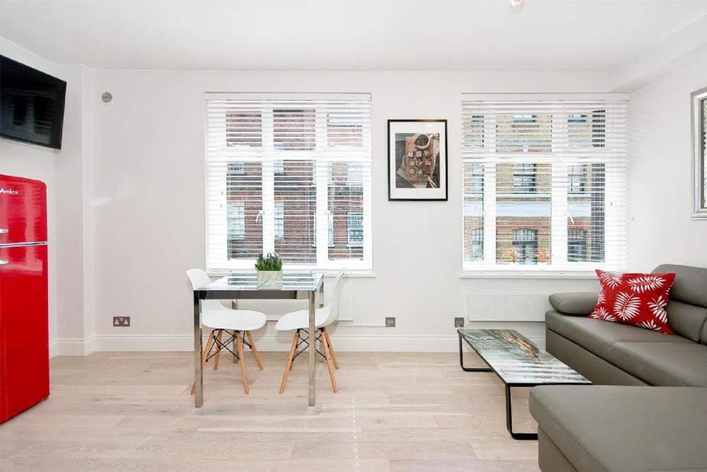 F3 Greek Street By City Living London Exterior photo